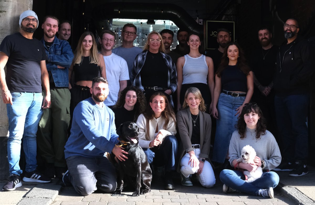 Pivotal team outdoors showcasing approachable and collaborative company culture
